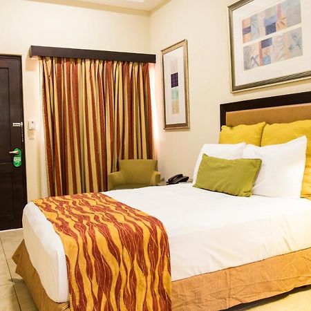 Hotel El Viejo Inn Чинандега Экстерьер фото
